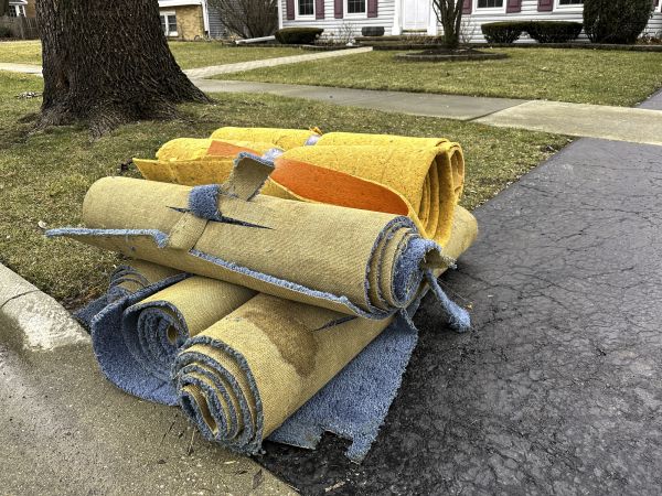 Carpet Haul Away Service in Menomonee Falls